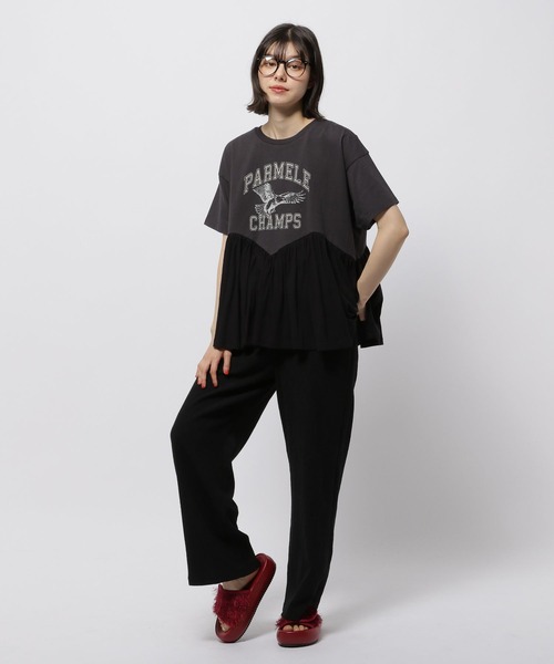 niko and...(ニコアンド)の「フレアヘムプリントTシャツ(Tシャツ/カットソー・レディース・チャコール/レッド/オフホワイト/ブルー・LARGE/MEDIUM)」の15枚目の写真