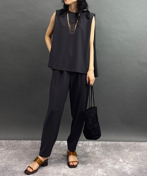 NICOLE white(ニコルホワイト)の「スリーブレスブラウス(シャツ/ブラウス・レディース・チャコール/ブラック/アイボリー・FREE)」の6枚目の写真