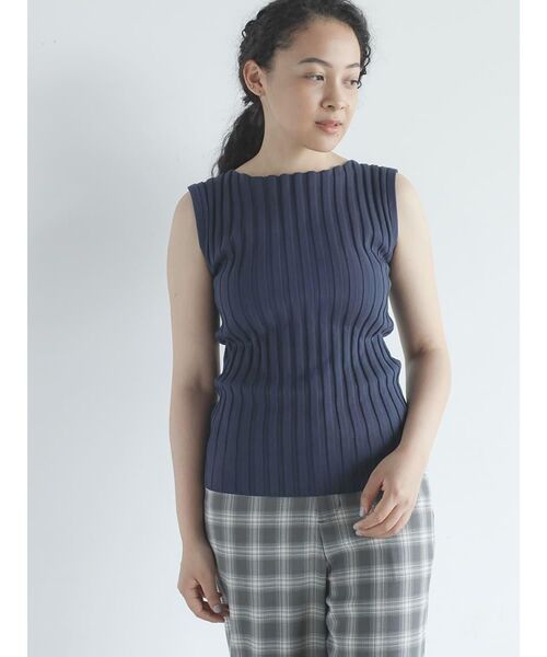 FIKA.(フィーカ)の「Wide rib sleeveless pullover(ニット/セーター・レディース・ライム/ダークブラウン/ベージュ/ネイビー・MEDIUM)」の22枚目の写真