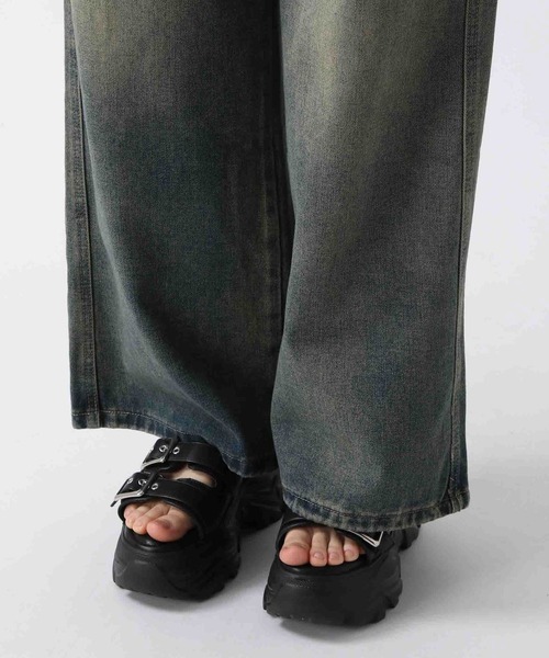 FOREVER 21（フォーエバー トゥエンティーワン）の「【2025SS】ヴィンテージ加工デニムパンツ（デニムパンツ・レディース・ブルー・SMALL/MEDIUM/LARGE）」の14枚目の写真