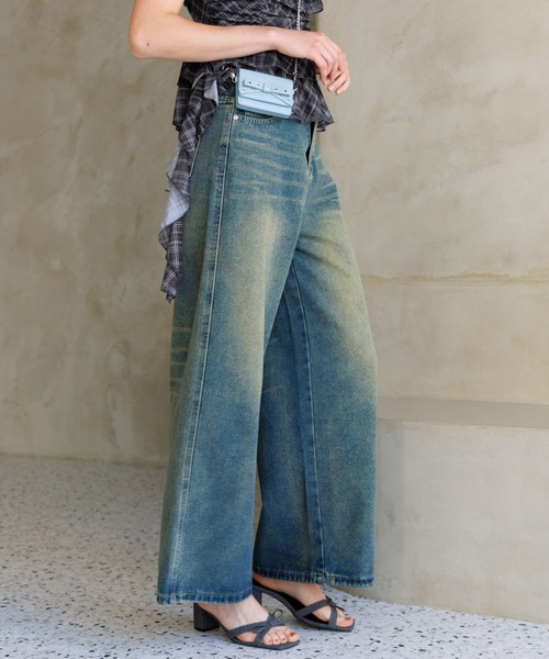 FOREVER 21（フォーエバー トゥエンティーワン）の「【2025SS】ヴィンテージ加工デニムパンツ（デニムパンツ・レディース・ブルー・SMALL/MEDIUM/LARGE）」の7枚目の写真