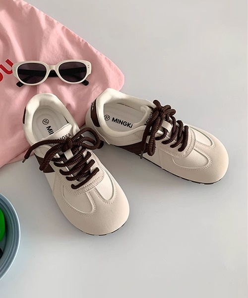 shoes365(シューズスリーシックスファイヴ)の「【SHOES 365】薄底スニーカー フラットシューズ(スニーカー・レディース・ベージュ/ブラック/チョコ・22.5cm/23.5cm/24.5cm/23.0cm/24.0cm/25.0cm)」の19枚目の写真
