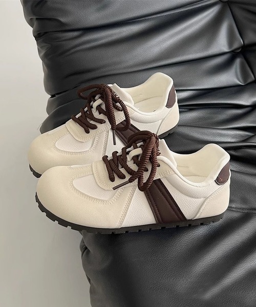 shoes365(シューズスリーシックスファイヴ)の「【SHOES 365】薄底スニーカー フラットシューズ(スニーカー・レディース・ベージュ/ブラック/チョコ・22.5cm/23.5cm/24.5cm/23.0cm/24.0cm/25.0cm)」の21枚目の写真