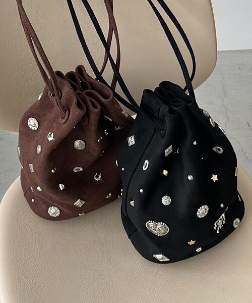 CAPRICIEUX LE'MAGE（カプリシューレマージュ）の「マルチモチーフスエード巾着バッグ（ショルダーバッグ・レディース・ブラック/ブラウン・FREE）」の13枚目の写真