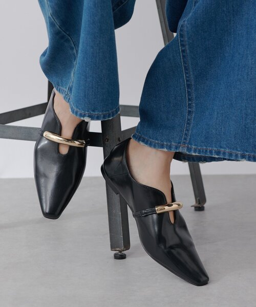 RIVE DROITE(リヴドロワ)の「【洗練された雰囲気に】ゴールドモチーフフラットシューズ(その他シューズ・レディース・ブラック/ダークブラウン・SMALL/LARGE/MEDIUM)」の3枚目の写真