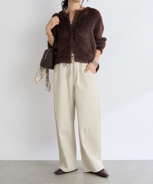 洗練された雰囲気に】ゴールドモチーフフラットシューズ（その他