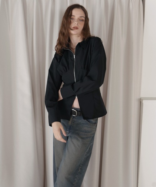 Mili affinity(ミリアフィニティー)の「ビスチェ風ダブルジップロングスリーブシャツ(シャツ/ブラウス・レディース・ブルー/ピンク/ブラック/オフホワイト・FREE)」の10枚目の写真