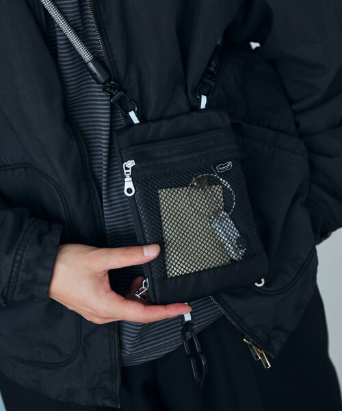 FREAK'S STORE（フリークスストア）の「YOSEMITE STRAP/ヨセミテストラップ PHONE CASE BAG（スマホグッズ・メンズ・グレー/ブラック/キャメル・ONE SIZE）」の4枚目の写真