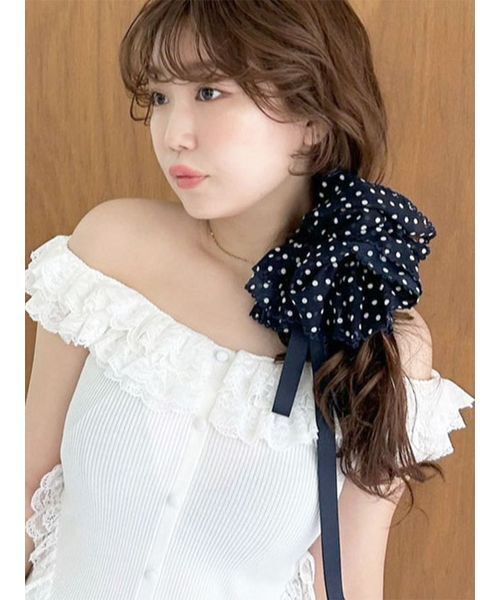 LILY BROWN（リリーブラウン）の「バリエーションリボンシュシュ（シュシュ・レディース・ドット/レッド/レオパード/オフホワイト・F）」の4枚目の写真