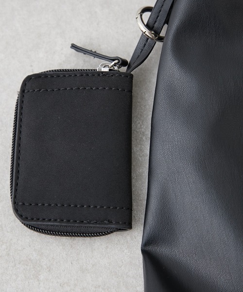 CIAOPANIC TYPY（チャオパニックティピー）の「ポーチチャーム付きA4サイズBAG（トートバッグ・レディース・ブラック/ダークブラウン/バーガンディー・ONE SIZE）」の10枚目の写真