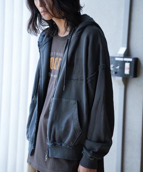 RATTLE TRAP(ラトルトラップ)の「カットオフピグメントコンパクトロゴパーカ(パーカー・メンズ・ブラック/グレー/ネイビー・S/M/L)」の11枚目の写真