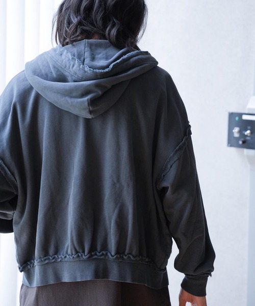 RATTLE TRAP(ラトルトラップ)の「カットオフピグメントコンパクトロゴパーカ(パーカー・メンズ・ブラック/グレー/ネイビー・S/M/L)」の12枚目の写真