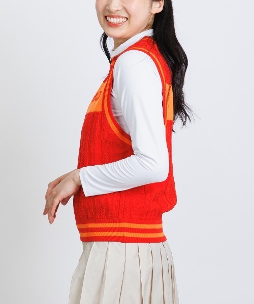 archivio(アルチビオ)の「<LADIES>ジャガードロゴケーブルニットベスト(ベスト・レディース・ホワイト/ブラック/レッド・S/M)」の7枚目の写真