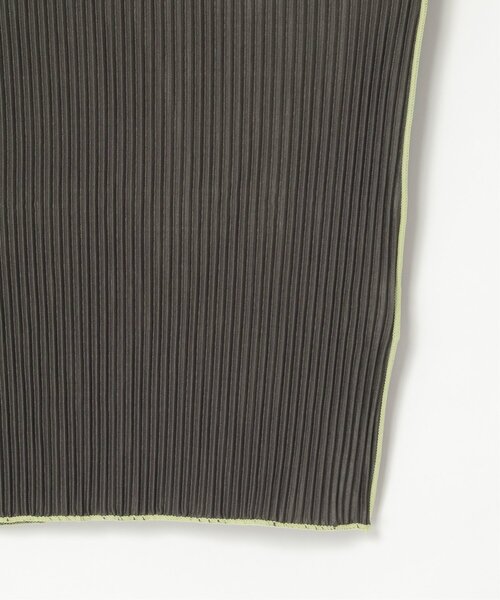 VENCEEXCHANGE(ヴァンスエクスチェンジ)の「プリーツ加工配色袖トップス(Tシャツ/カットソー・レディース・ブラウン/グレー/アイボリー/チャコール・FREE)」の14枚目の写真