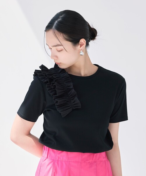 BIANCA（ビアンカ）の「【マルチシーン】ショルダープリーツギャザーT（Tシャツ/カットソー・レディース・ブラック/オフホワイト・38）」の5枚目の写真
