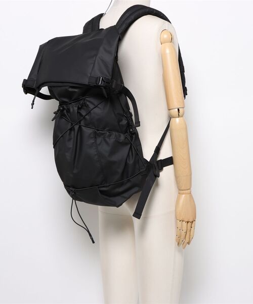 ELLIKER(エリカー)の「《ELLIKER》BUCKDEN 35L(バックパック/リュック・メンズ・ブラック・FREE)」の11枚目の写真