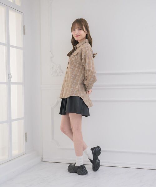 ems excite（エムズエキサイト）の「レースパッチ付チェックSH（シャツ/ブラウス・レディース・ブラウン系その他2/ブルー系その他2/ホワイト系その他・FREE）」の22枚目の写真