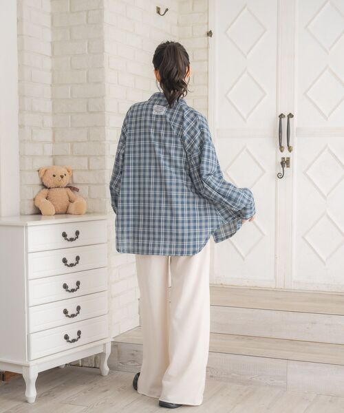 ems excite（エムズエキサイト）の「レースパッチ付チェックSH（シャツ/ブラウス・レディース・ブラウン系その他2/ブルー系その他2/ホワイト系その他・FREE）」の18枚目の写真