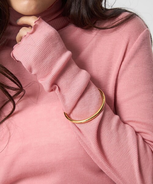 green label relaxing（グリーンレーベルリラクシング）の「＜HARPIE＞PHOEBE MAXI バングル（バングル/リストバンド・レディース・ゴールド/シルバー・FREE）」の3枚目の写真