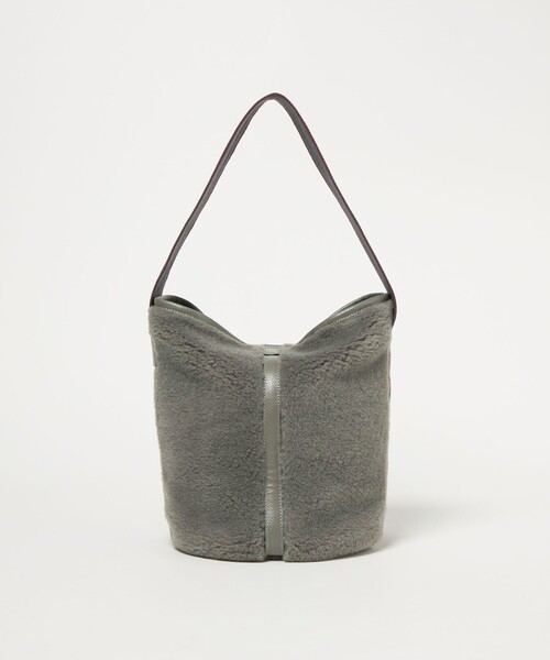 folna(フォルナ)の「【別注】<Folna>フェイクムートン ワンショルダーバッグ(ショルダーバッグ・レディース・グレー/モカ・FREE)」の20枚目の写真