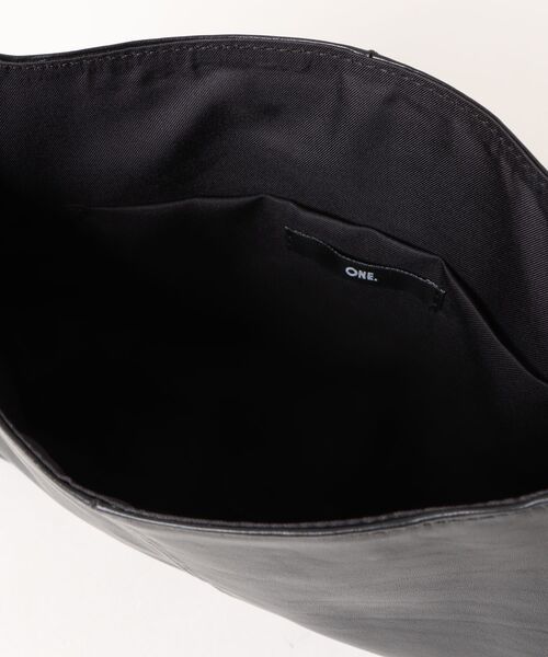 B.I.D.(ビーアイディー)の「【ONE./ワンドット】ショッピングレザーハンドバック / ONE-001(ハンドバッグ・レディース・ブラック・FREE)」の4枚目の写真