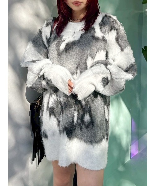 EVRIS（エヴリス）の「アニマルシャギーオーバーサイズニットトップス（ニット/セーター・レディース・ネイビー/グレー/ブラック/ホワイト・FREE）」の2枚目の写真