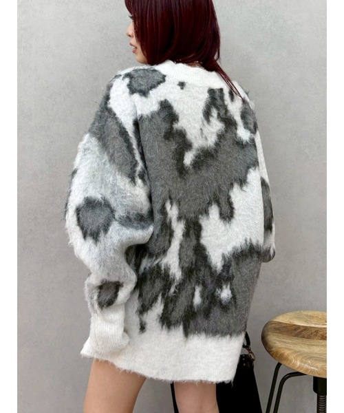 EVRIS（エヴリス）の「アニマルシャギーオーバーサイズニットトップス（ニット/セーター・レディース・ネイビー/グレー/ブラック/ホワイト・FREE）」の8枚目の写真