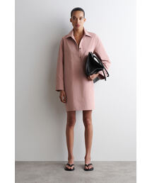 COS（コス）の「ユーティリティミニシャツドレス（シャツワンピース）」