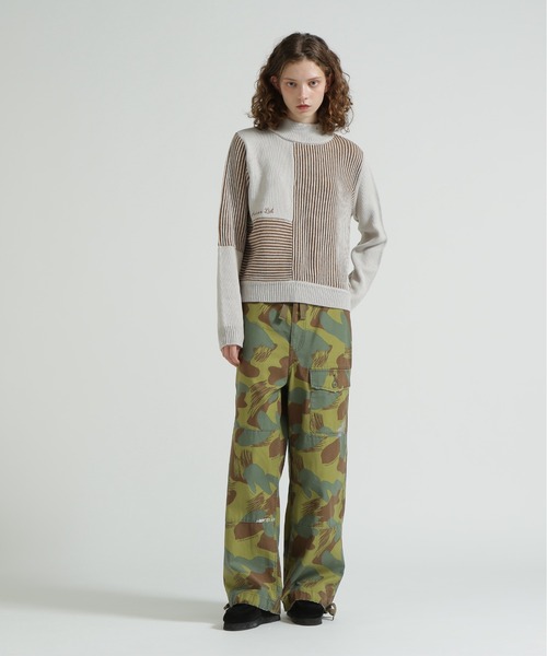 AVIREX(アヴィレックス)の「《直営店限定》MELANGE SWITCHING KINT PULLOVER/メランジニット(ニット/セーター・レディース・アイボリー/チャコールグレー/ブルー・F)」の16枚目の写真