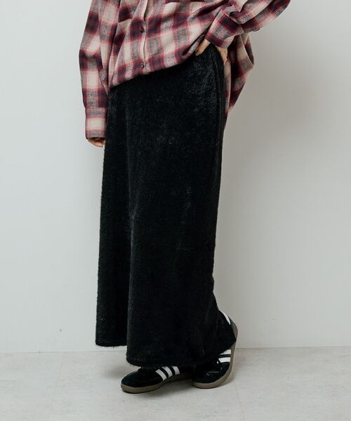 Green Parks(グリーンパークス)の「楽ちんシャギーIラインスカート(スカート・レディース・ブラウン/ブラック/アイボリー・FREE)」の9枚目の写真