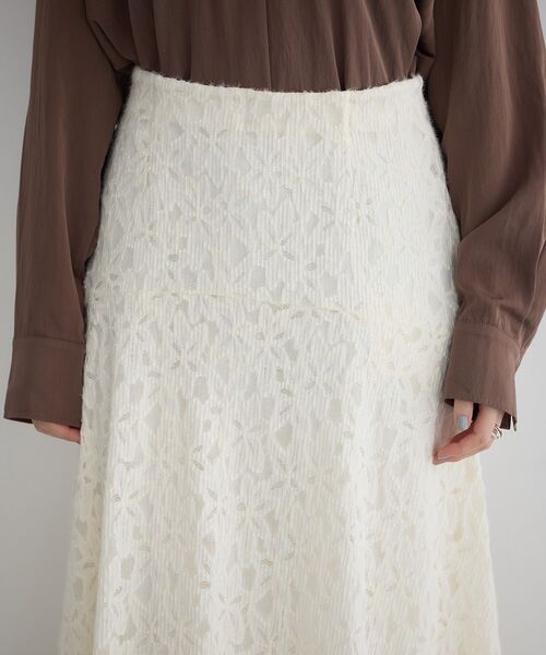 YECCA VECCA(イェッカヴェッカ)の「フラワー起毛レースマーメイドスカート(スカート・レディース・オフホワイト・FREE)」の10枚目の写真
