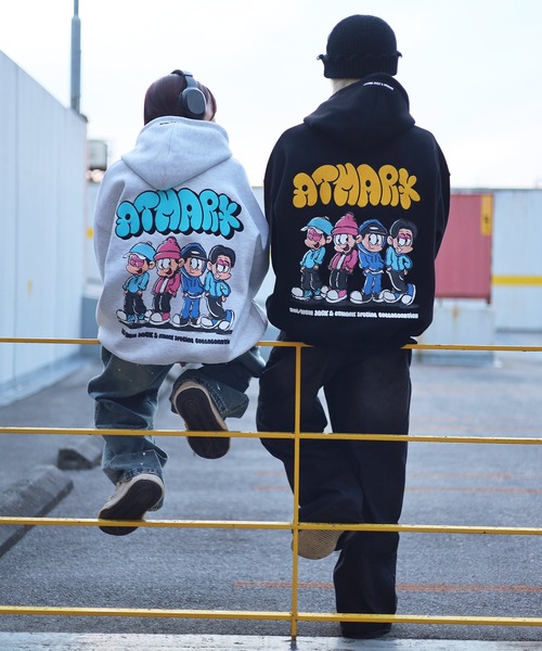 ATMARK（アットマーク）の「《フリーサイズ　/　UNISEX　》ATMARK×DAI NEWJACKコラボ　復刻　イラストグラフィック　バックプリント　プルパーカー（パーカー・レディース・ホワイト/ブラウン/ブラック・FREE）」の14枚目の写真