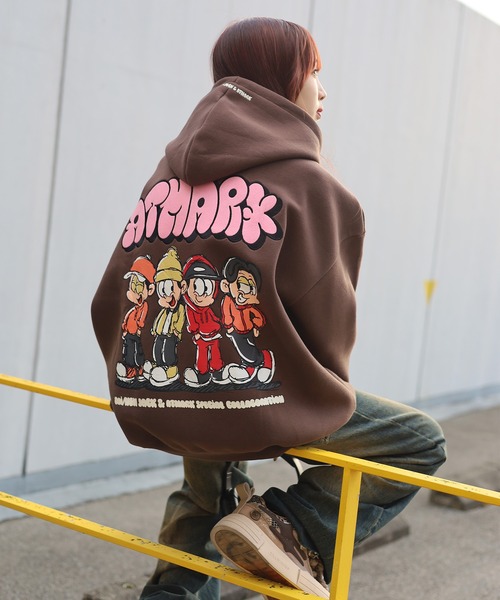 ATMARK（アットマーク）の「《フリーサイズ　/　UNISEX　》ATMARK×DAI NEWJACKコラボ　復刻　イラストグラフィック　バックプリント　プルパーカー（パーカー・レディース・ホワイト/ブラウン/ブラック・FREE）」の11枚目の写真