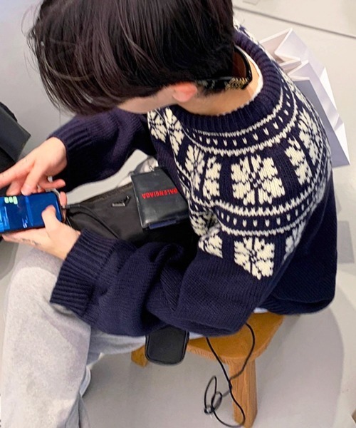 NOWLE（ノウル）の「【NOWLE】ウィンター レトロ ノルディック柄 プルオーバー ニット（ニット/セーター・メンズ・ネイビー/オフホワイト・MEDIUM/LARGE/X-LARGE）」の3枚目の写真