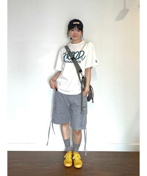 HOODHOOD(フッドフッド)の「シグニチャーロゴ 半袖Tシャツ アイボリー(Tシャツ/カットソー・レディース・その他・MEDIUM/LARGE/X-LARGE)」の2枚目の写真