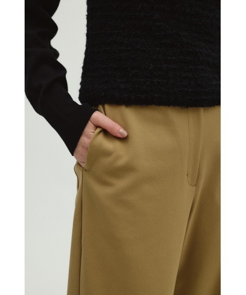 RIM.ARK（リムアーク）の「Jersey round relax PT ジャージーラウンドリラックスパンツ（スラックス・レディース・ブラック/ベージュ・36/38）」の21枚目の写真