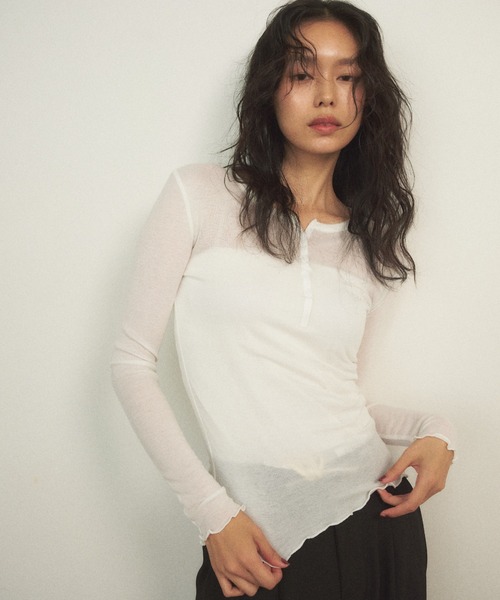 Shelly island(シェリーアイランド)の「ヘンリーシアーロングスリーブTEE(Tシャツ/カットソー・レディース・ブラック/グレー/ホワイト/ピンク・FREE)」の14枚目の写真