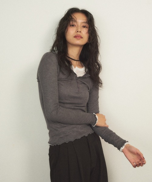 Shelly island(シェリーアイランド)の「ヘンリーシアーロングスリーブTEE(Tシャツ/カットソー・レディース・ブラック/グレー/ホワイト/ピンク・FREE)」の22枚目の写真