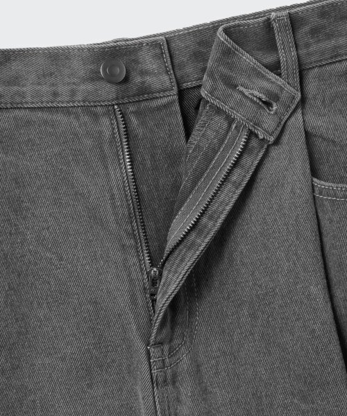 MUSINSA STANDARD（ムシンサスタンダード）の「ディープタックオーバーラップワイドデニムパンツ[グレー]（デニムパンツ・メンズ・その他・33/26/27/28/29/36/34/32/30/31）」の5枚目の写真