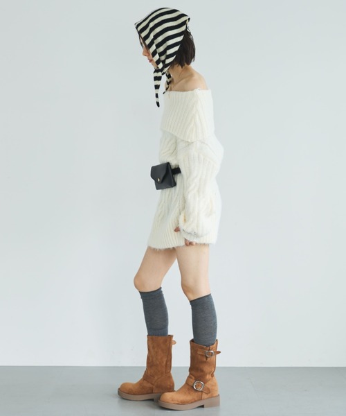 MIRROR STOKE（ミラーストーク）の「【ZOZO限定】2WAY CABLE OFF‐SHOULDER KNIT/ツーウェイケーブルオフショルダーニット（ニット/セーター・レディース・グレー/レッド/アイボリー・MEDIUM）」の11枚目の写真