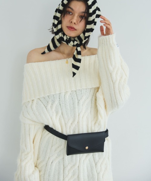 MIRROR STOKE（ミラーストーク）の「【ZOZO限定】2WAY CABLE OFF‐SHOULDER KNIT/ツーウェイケーブルオフショルダーニット（ニット/セーター・レディース・グレー/レッド/アイボリー・MEDIUM）」の20枚目の写真