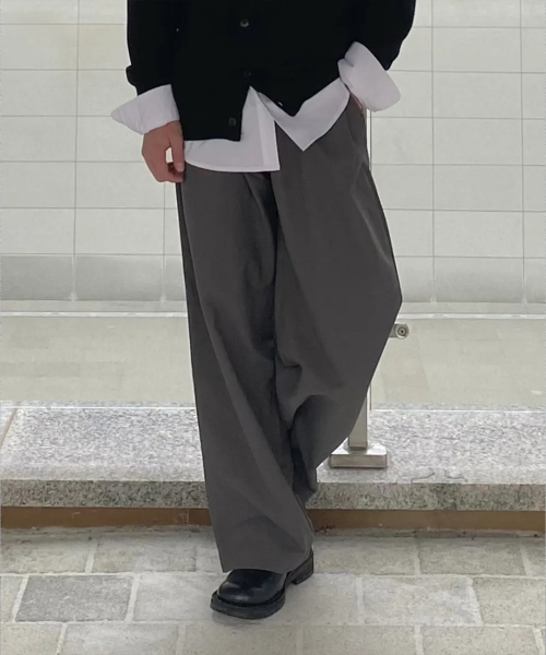 P.IN.O（ピインオ）の「ツータッククランプルワイドスラックス - ブラック（スラックス・メンズ・その他・SMALL/MEDIUM/LARGE）」の3枚目の写真