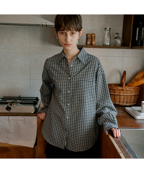 VANONE ATELIER(バノンアトリエ)の「A3513 リンクルチェックシャツ_ミッドナイトブラック(シャツ/ブラウス・レディース・ブラック・FREE)」の1枚目の写真