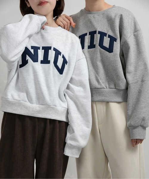 lawgy（ラウジー）の「logo point round neck short sweat / ロゴポイントラウンドネックショートスウェット（スウェット・レディース・ヘザーグレー/ホワイト・FREE）」の9枚目の写真