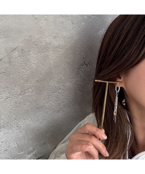 tone(トーン)の「【musk】ゴールド×シルバーのシンプルピアス(MA)(ピアス(両耳用)・レディース・シルバー・FREE)」の10枚目の写真