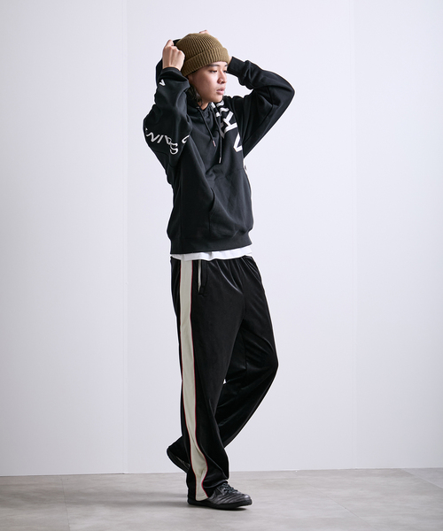 PARIS SAINT-GERMAIN(パリサンジェルマン)の「【Paris Saint-Germain / パリ・サン=ジェルマン】 JP Logo Printed Hoodie(パーカー・メンズ・ブラック/ホワイト系その他・LARGE/MEDIUM)」の7枚目の写真