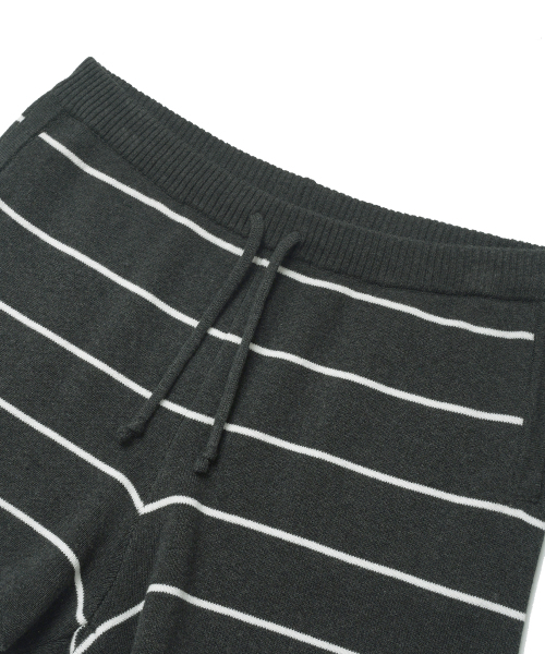 YALE（イェール）の「ストライプニットショートパンツ_チャコール（その他パンツ・レディース・その他・SMALL/MEDIUM）」の5枚目の写真