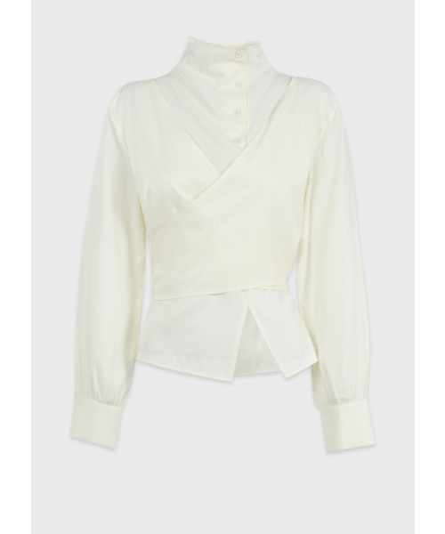 MICANE(ミケーネ)の「ハナ ハイネックブラウス(シャツ/ブラウス・レディース・ブラック/クリーム・MEDIUM/LARGE/X-LARGE/SMALL)」の11枚目の写真