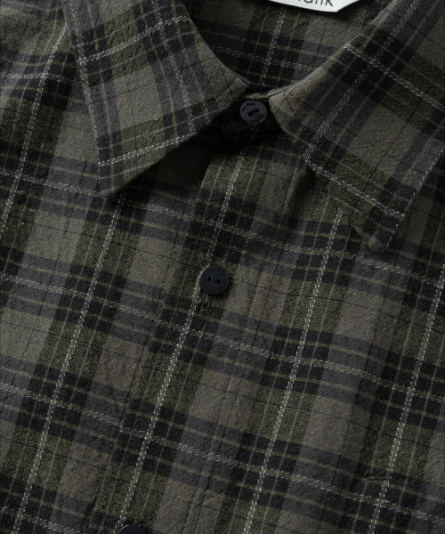 NONBLANK（ノンブランク）の「[夏]クリンクルリネンチェックシャツ_KHAKI（シャツ/ブラウス・メンズ・カーキ・MEDIUM/LARGE/X-LARGE）」の4枚目の写真