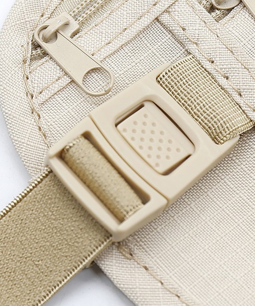 CALIFORNIA OUTFITTERS（カリフォルニア アウトフィッターズ）の「11D31-MZ ウエストポーチ 薄型 貴重品収納 マネーベルト パスポートケース（パスポートケース・レディース・ブラック/ベージュ・ONESIZE）」の5枚目の写真